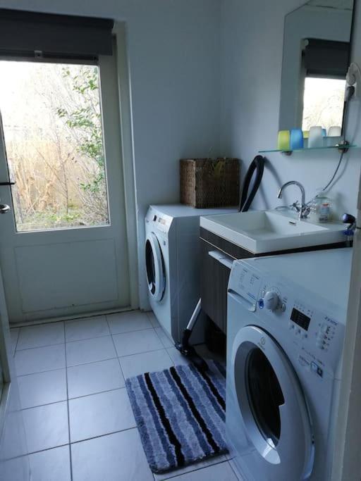 Cottage Egmond-Binnen Met Besloten Tuin Екстер'єр фото