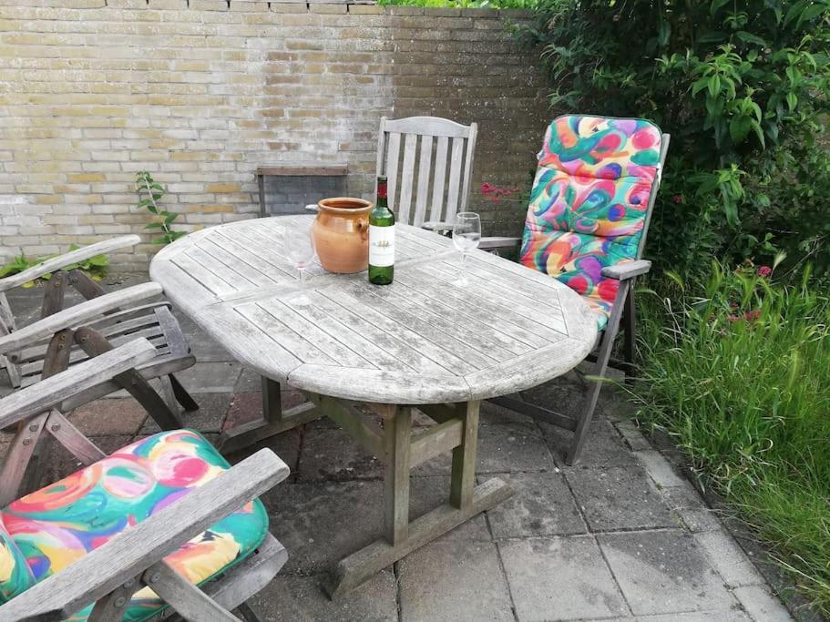 Cottage Egmond-Binnen Met Besloten Tuin Екстер'єр фото